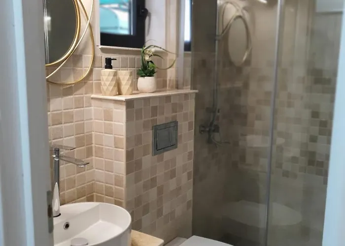 Camping 2 Mai 营地 *